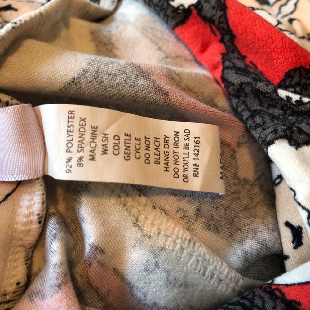 🎁🎄HP🎄🎁 LuLaRoe Christmas Santa Leggings - OS - Picture 7 of 7